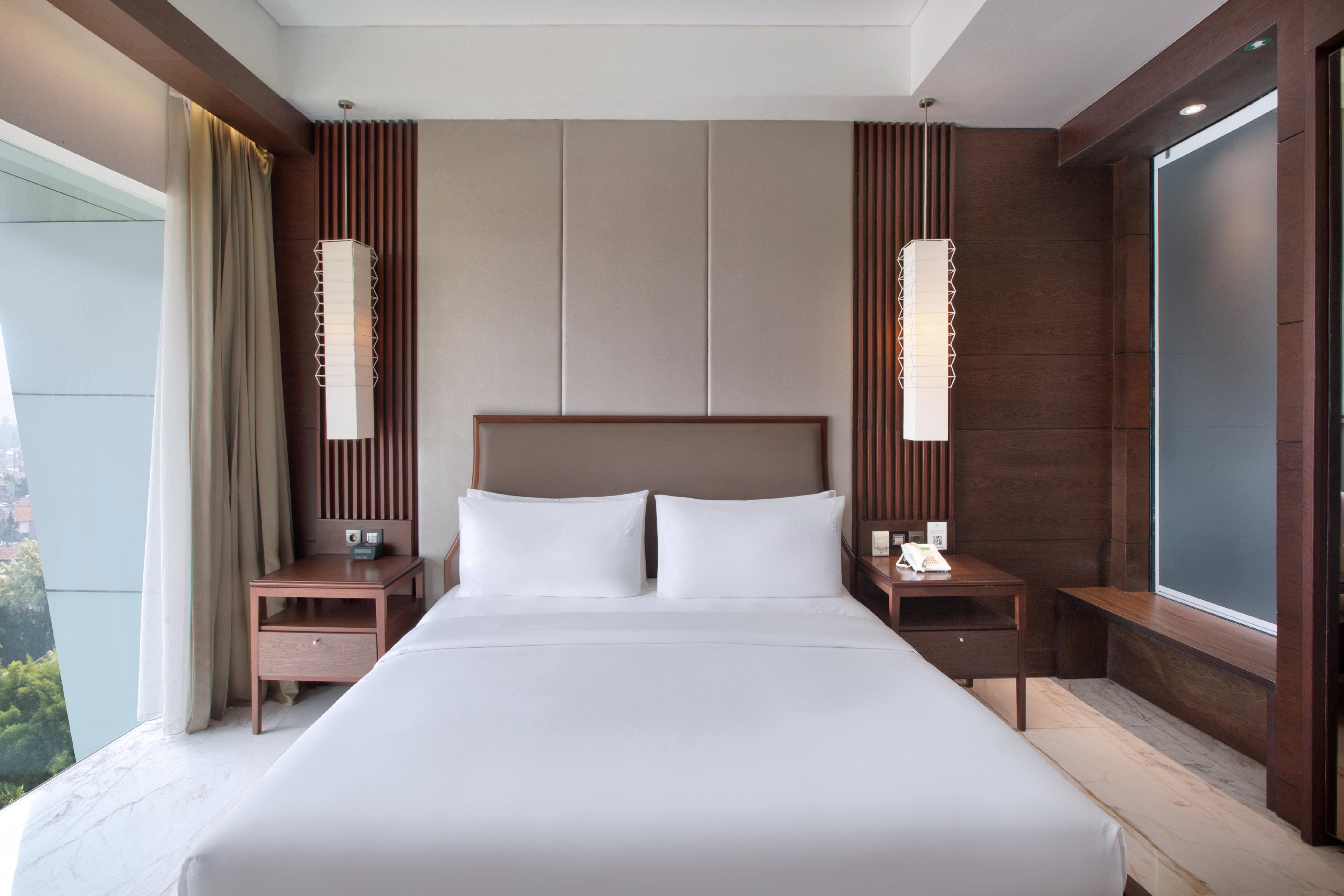 Holiday Inn Bandung Pasteur By Ihg Exteriör bild