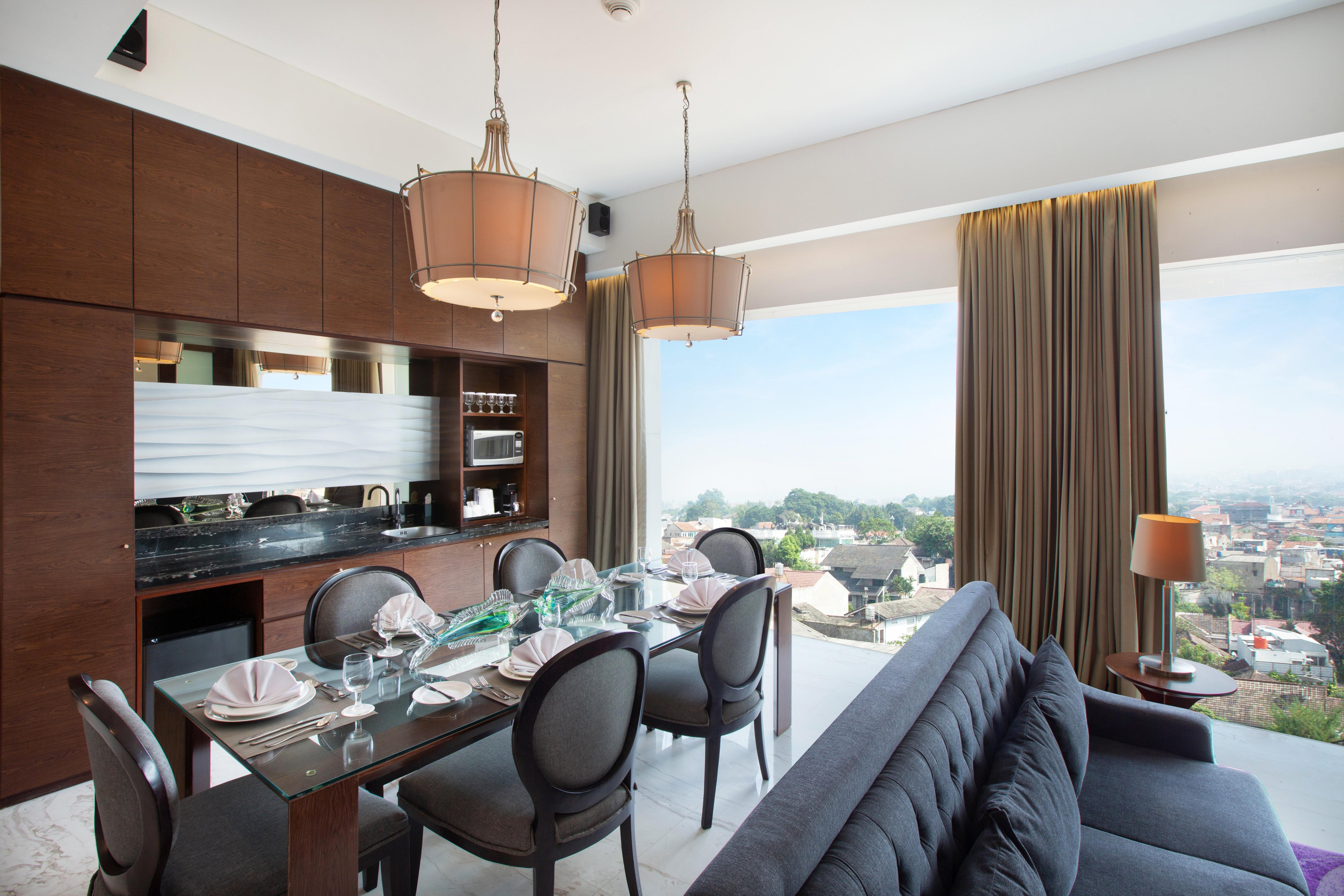 Holiday Inn Bandung Pasteur By Ihg Exteriör bild