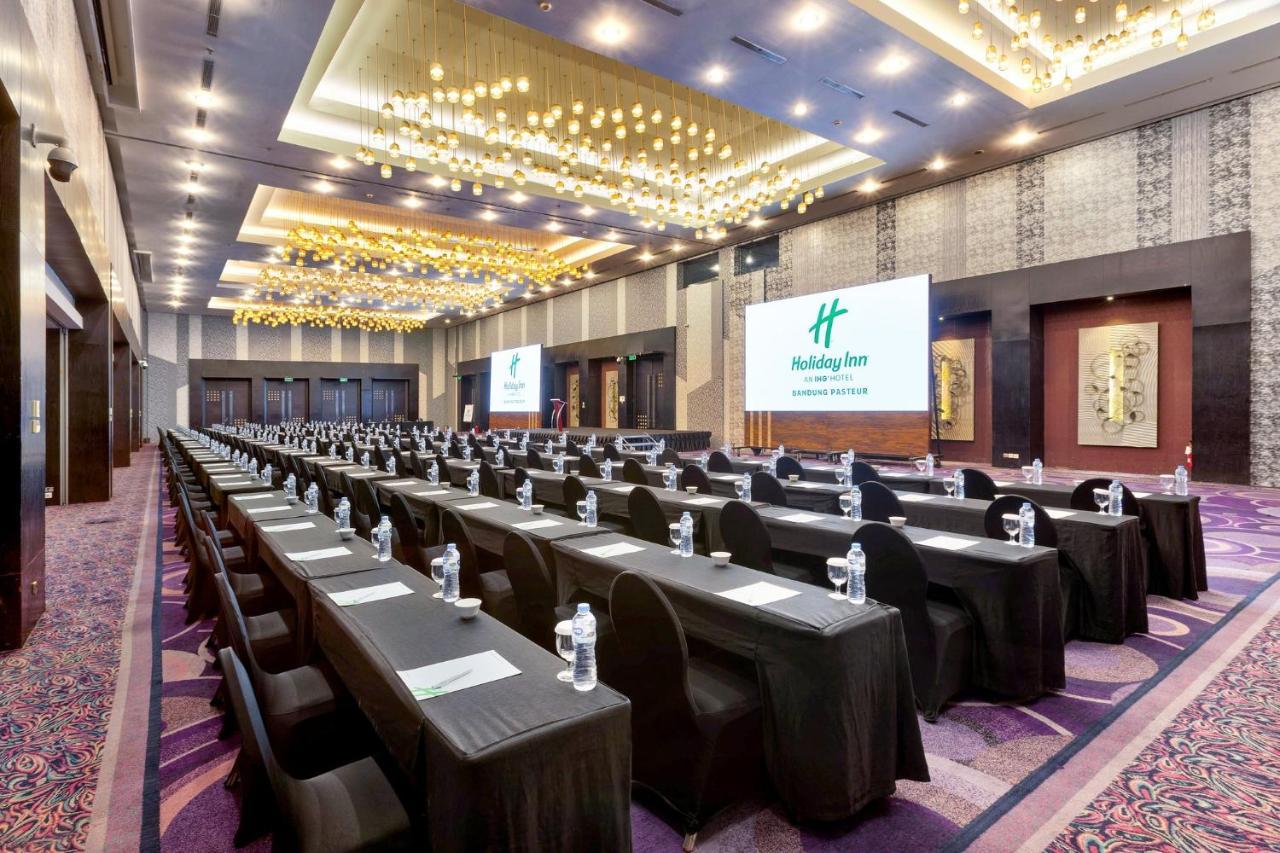 Holiday Inn Bandung Pasteur By Ihg Exteriör bild