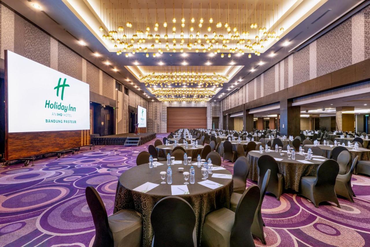 Holiday Inn Bandung Pasteur By Ihg Exteriör bild
