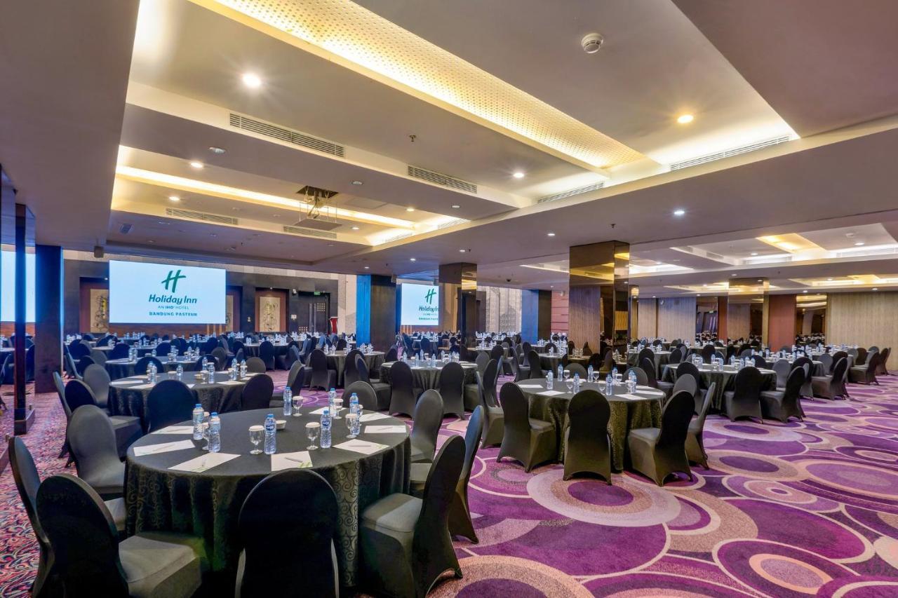 Holiday Inn Bandung Pasteur By Ihg Exteriör bild