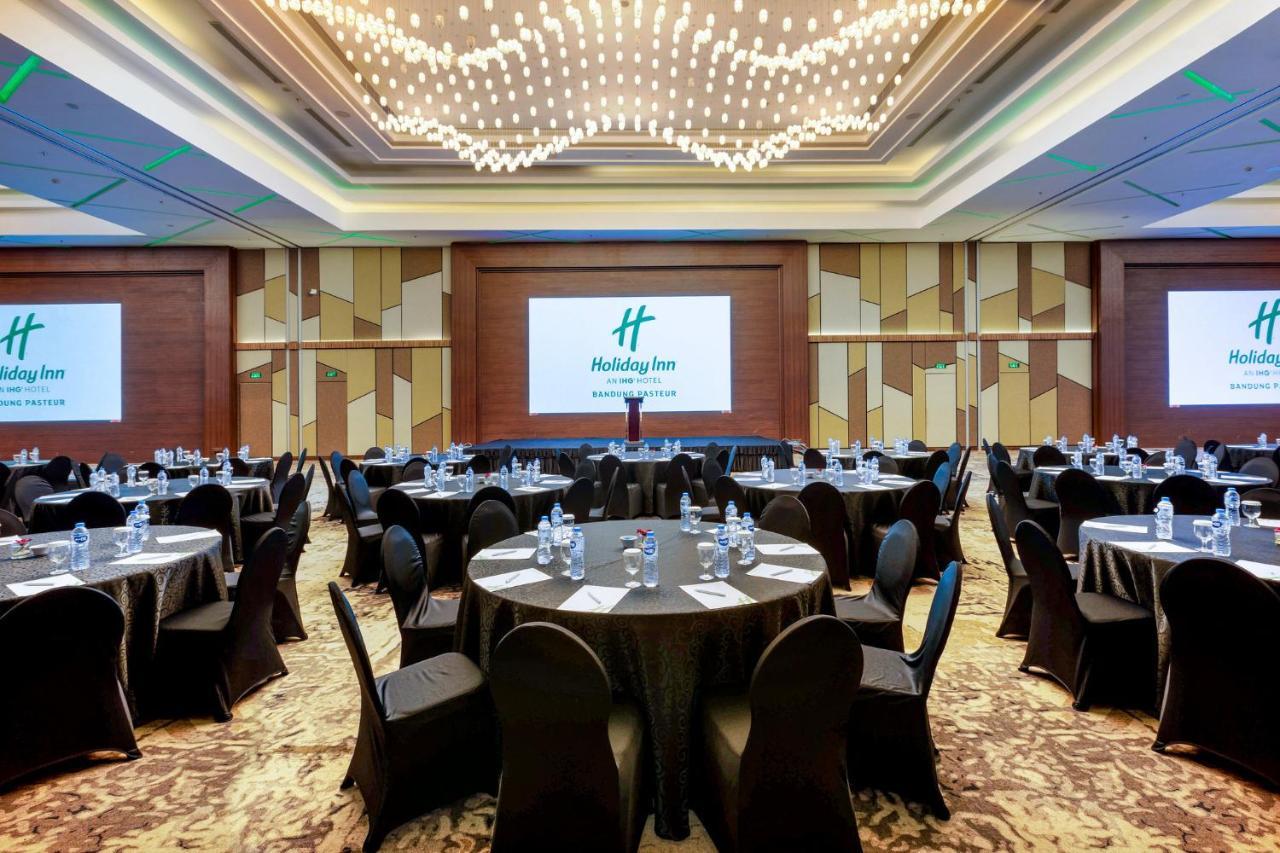 Holiday Inn Bandung Pasteur By Ihg Exteriör bild