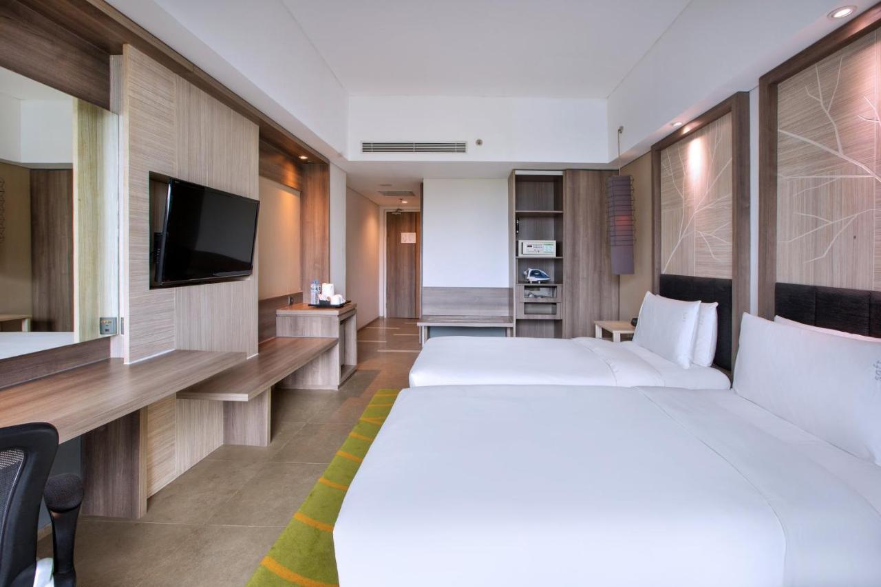 Holiday Inn Bandung Pasteur By Ihg Exteriör bild