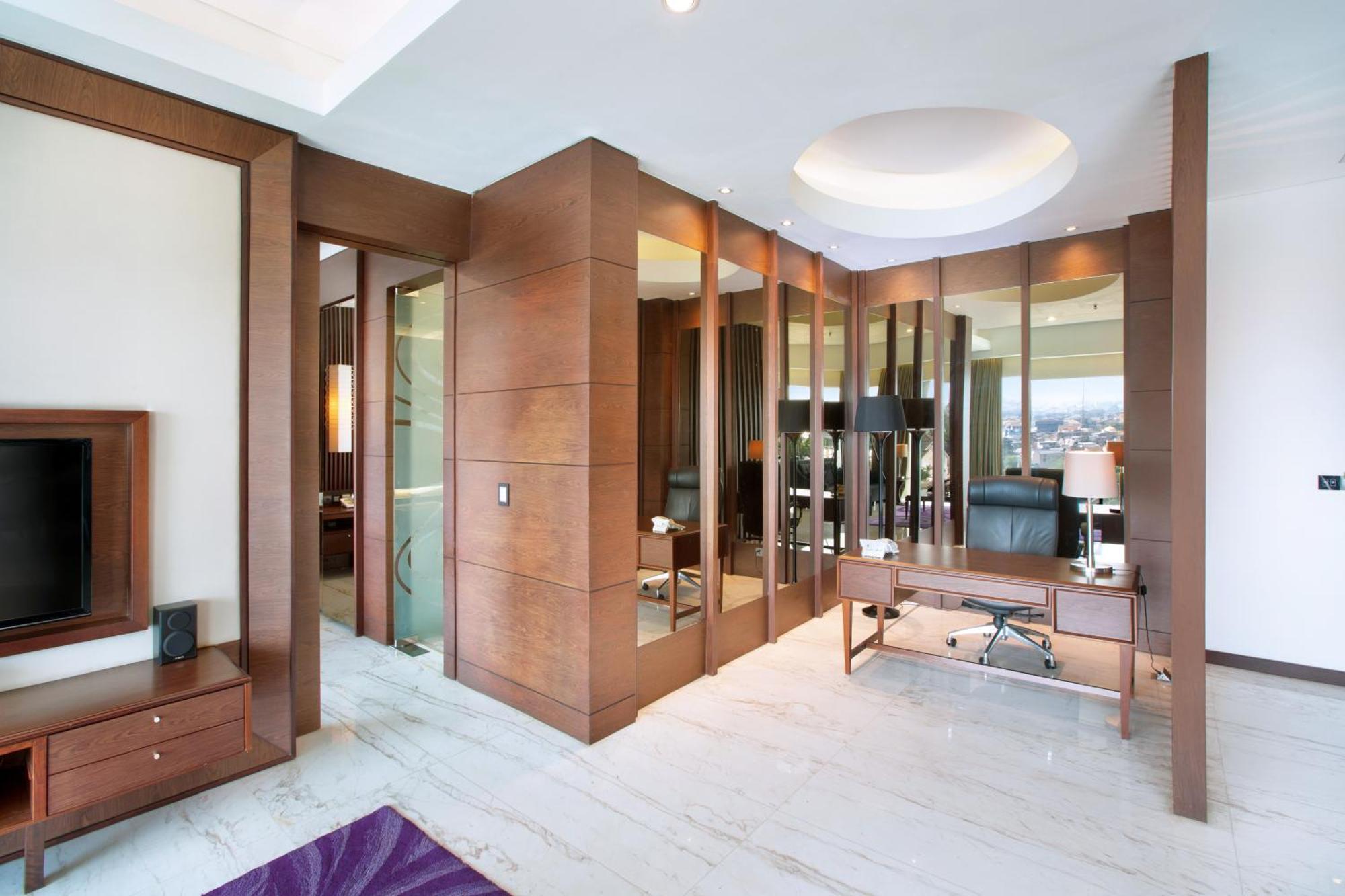 Holiday Inn Bandung Pasteur By Ihg Exteriör bild